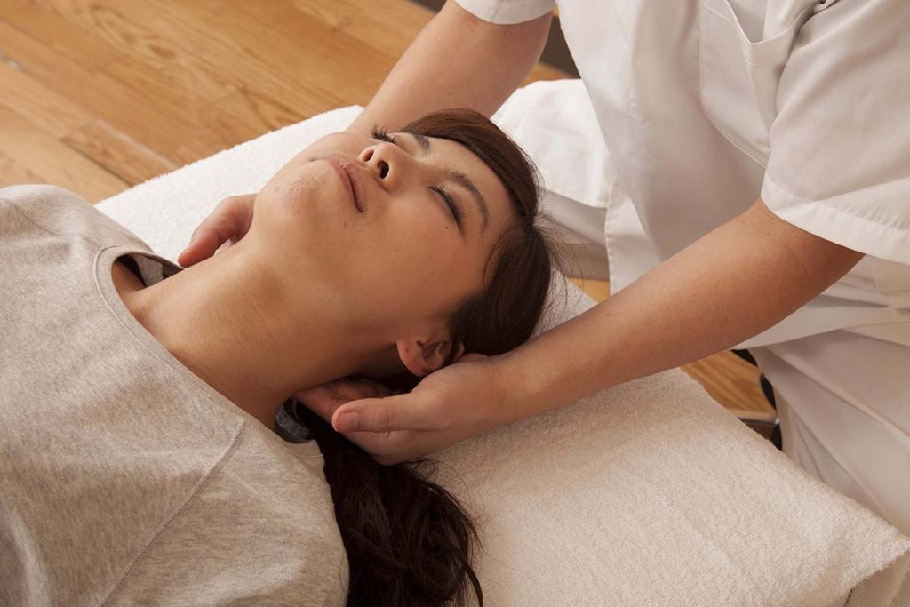 テレワーク頭痛のお悩みは「整体 in 仙川」までご相談ください