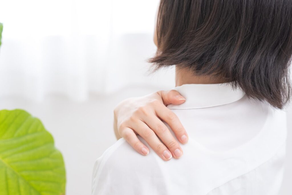 四十肩・五十肩の主な症状
